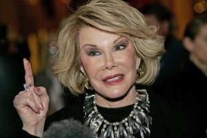 Американские СМИ "обвиняют" врачей в смерти актрисы Джоан Риверз 