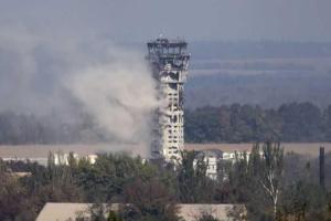 Боевики продолжают обстрел аэропорта и района трассы Бахмутка
