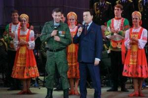 Кобзон "заманивает" российских звезд на Донбасс