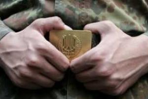 Турчинов: на срочную военную службу на полтора года будут призываться молодые люди от 20 до 27 лет