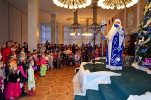 В Луганске для детворы устроят Новогодние представления 