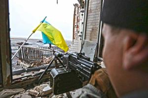 СМИ: "Киборги" взорвали старый терминал и отошли