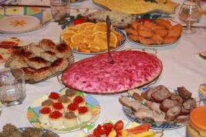 Топ самых вредных новогодних блюд