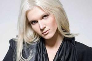 Борис Апрель стал девушкой и нашел свою любовь 