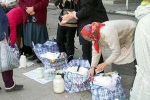 С 1 января 2015 года крупный рогатый скот и молоко, произведенное на подворьях, будут запрещены к продаже