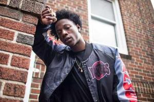 Австралийский охранник получил в нос от молодого рэпера