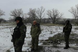 Из села Троицкое на Луганщине срочно необходимо вывезти около сотни детей 