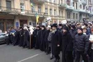 Мэр столицы Виталий Кличко участвует в "Марше мира" с братом Владимиром