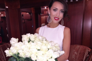 Алсу встретила Новый год в пижаме