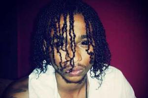 Рэпер попал в больницу, накачав глазные яблоки чернилами