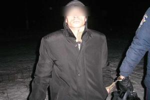 Сельский воришка выбросил краденую норковую шубу и пошел "добывать" мужскую одежду