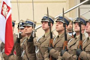 Польша намерена отправить в Украину военных инструкторов