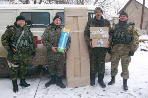 На Луганщине военные медики получили помощь от львовских волонтеров