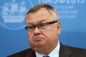 Глава ВТБ: санкции, введенные в отношении РФ, являются свидетельством экономической войны против Москвы