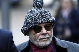 Певец-педофил сядет за решетку на 16 лет