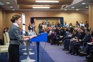 Марина Порошенко выступила на Конференции, посвященной благотворительности и волонтерству