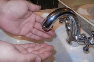 Непогода оставила жителей Донецка без водоснабжения