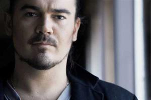 На премии "YUNA" с группой "Скрябин" выступил солист группы ТНМК