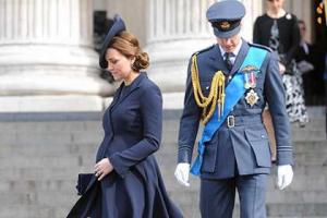 В Британии желающие "заработать денег на ребенке" герцогини Кембриджской, бросились к букмекерам