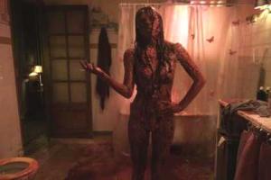 Учительница обучала детей "испанскому языку", показывая на уроках фильм ужасов 