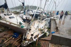 Ураган "Пэм" с разрушительной силой пронесся по островам Тихого океана