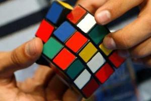 Установлен очередной мировой рекорд по сборке кубика Рубика 