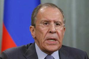 Лавров: Россия продолжает настаивать на отведении от линии соприкосновения танков и минометов