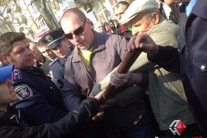 В Николаеве свободовцы сорвали митинг коммунистов
