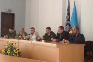 Жители Донецка задали насущные вопросы на встрече с представителями администрации города