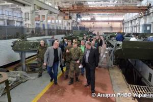 Секретарь СНБО посетил Житомирский бронетанковый завод