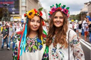КП "Киевпастранс" проводит акцию с розыгрышем призов в День украинской вышиванки