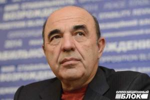 Рабинович: в государстве, кроме новых фамилий у власти, ничего не поменялось, стало только хуже