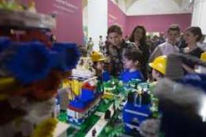 В Украине открыт образовательный фестиваль для детей "Арсенал идей"