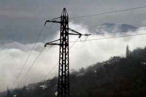 Непогода и снегопад оставили жителей Челябинской области и без праздничных торжеств, и без света 