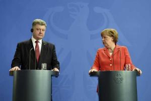 Порошенко: Рука поддержки немецкого народа сегодня как никогда нужна Украине