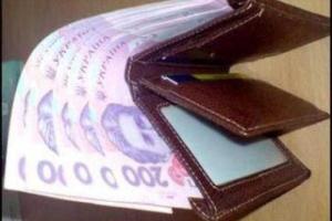 В Украине в мае выросли средняя зарплата и задолженность по заработной плате