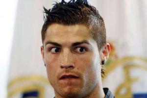 Авто, "помеченное" самым дорогим футболистом мира, выставлено на продажу за бешеные деньги