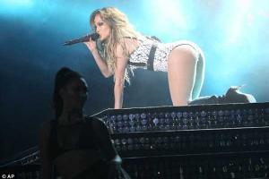 Джей Ло грозит тюрьма из-за эпатажного выступления в Марокко