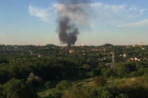 Жители Донецка сообщают в соцсетях о взрыве и пожаре в центре города