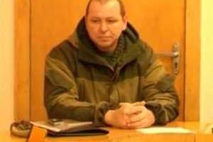 Комендант Горловки битой решал вопросы с журналистами