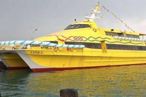 Позорный конфуз: российский красавец-катамаран "Сочи-2" совершил первый рейс с тремя пассажирами на борту