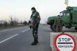 Очевидцы: Выехать из зоны АТО можно в двух направлениях, очереди - огромные