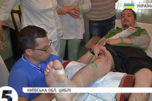 Американские медики прилетели в Украину для помощи в лечении раненых бойцов