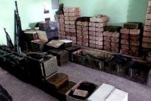 На Луганщине обнаружен "неслабый" арсенал оружия, хранившийся на даче высокопоставленного чиновника