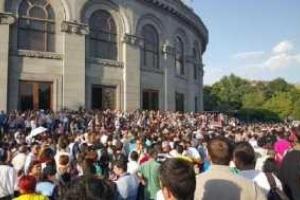 Ультиматум властям поставили протестующие в Ереване 