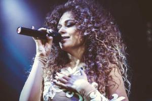 Певица Яна Соломко родила первенца