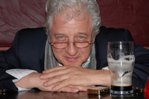 Британские ученые: почему пьяные мужчины менее требовательны к красоте