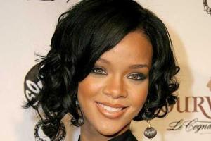 Рианна представила новый скандальный клип