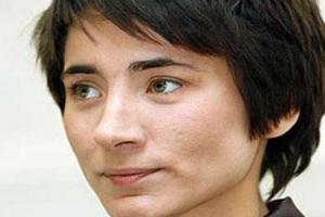 Земфира выразила свое отношение к Украине, развернув на концерте в Грузии сине-желтый флаг