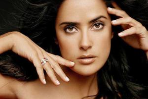 Откровенная фотосессия восхитительной Сальмы Хайек